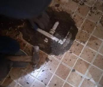 永和卫生间漏水维修公司为您分享下卫生间渗水如何处理及注意事项